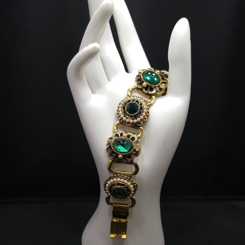 Emerald Green Rhinestones Book Chain Bracelet, Faux Pearls, 1940s 1950s Vintage